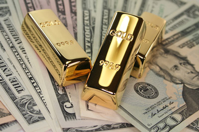 dollar and gold unorthodox correlation